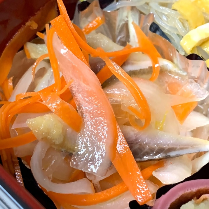 おせち苦手さんに オレンジ香る 紅白なます